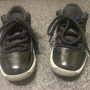 Boys Jordan 11 Retro Low Space Jam Sneakers